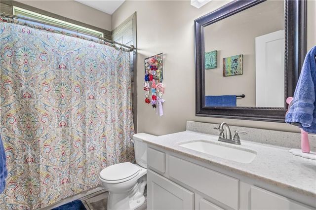 338 Headwaters Drive, Lawrence, KS 66049