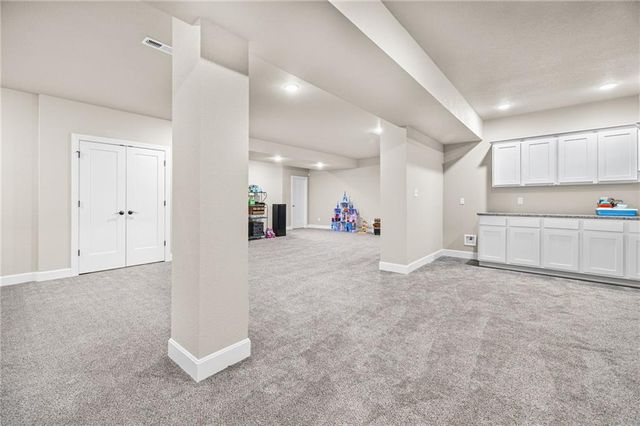 338 Headwaters Drive, Lawrence, KS 66049