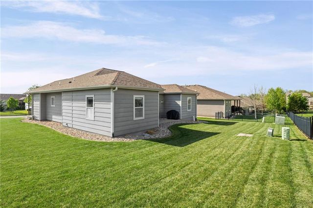 338 Headwaters Drive, Lawrence, KS 66049