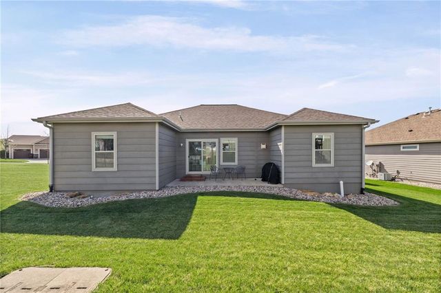 338 Headwaters Drive, Lawrence, KS 66049