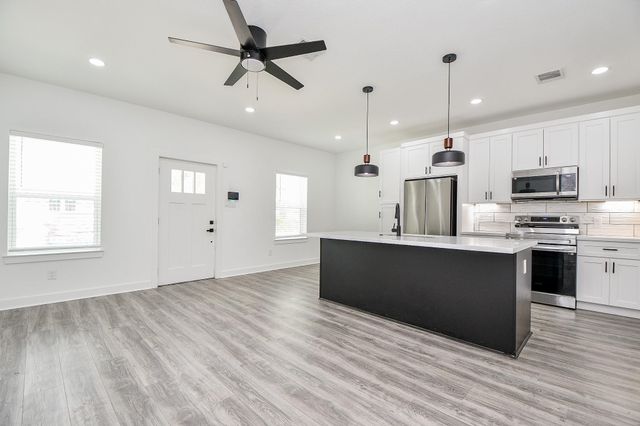 9734 Pelsey Street A, Houston, TX 77029