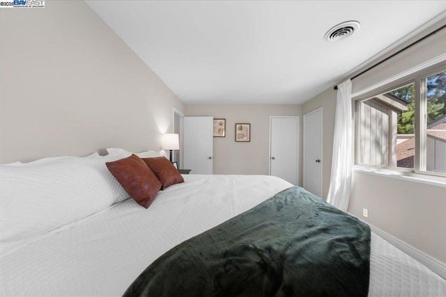 427 Chalda Wy., Moraga, CA 94556