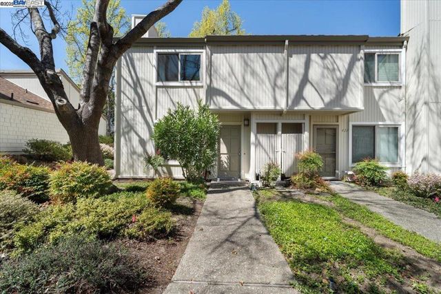 427 Chalda Wy., Moraga, CA 94556