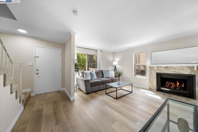 427 Chalda Wy., Moraga, CA 94556