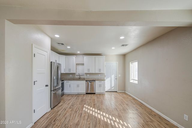 415 N 17TH Drive, Phoenix, AZ 85007