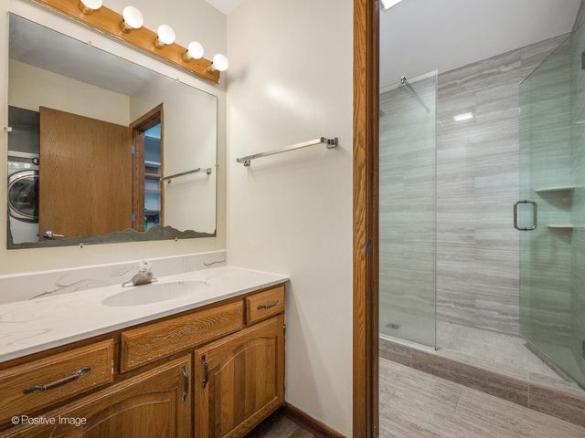 1322 S New Wilke Road 1C, Arlington Heights, IL 60005