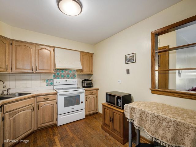 1322 S New Wilke Road 1C, Arlington Heights, IL 60005