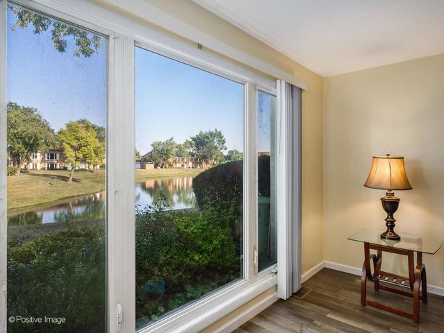 1322 S New Wilke Road 1C, Arlington Heights, IL 60005