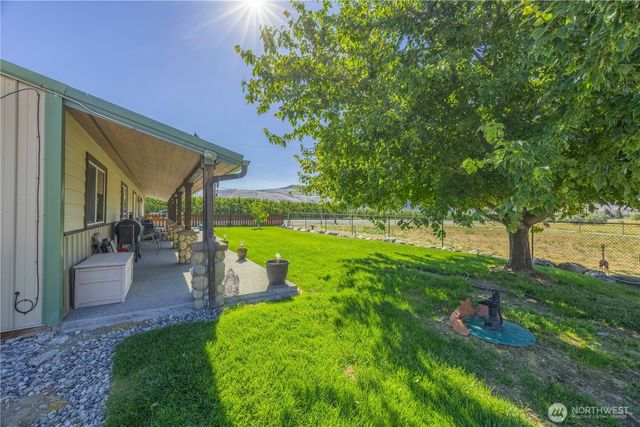 1813 Howard Flats Road, Chelan, WA 98816