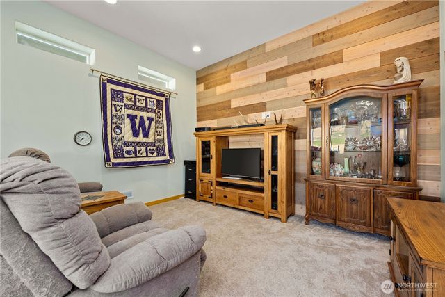 1813 Howard Flats Road, Chelan, WA 98816