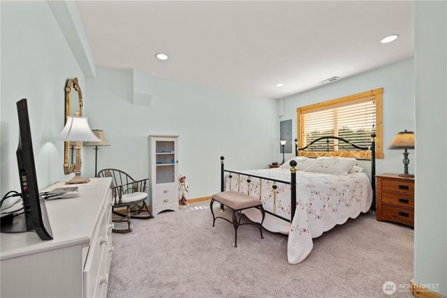 1813 Howard Flats Road, Chelan, WA 98816