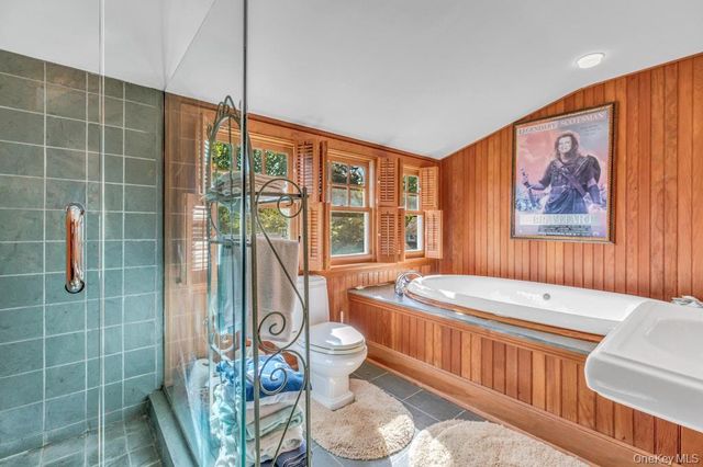 10450 New Suffolk Avenue, Cutchogue, NY 11935