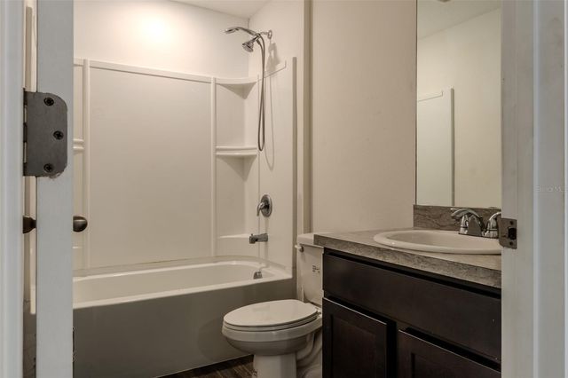 10205 CARP HOLLOW ROAD, Sun City Center, FL 33573