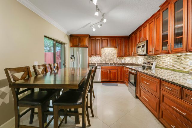 1901 19th Lane, Palm Beach Gardens, FL 33418