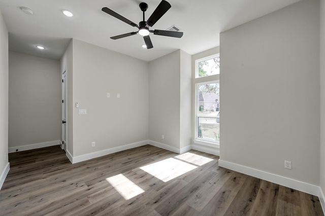 90 Wick Willow Road, Montgomery, TX 77356