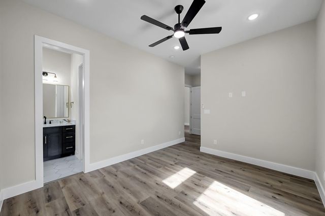 90 Wick Willow Road, Montgomery, TX 77356