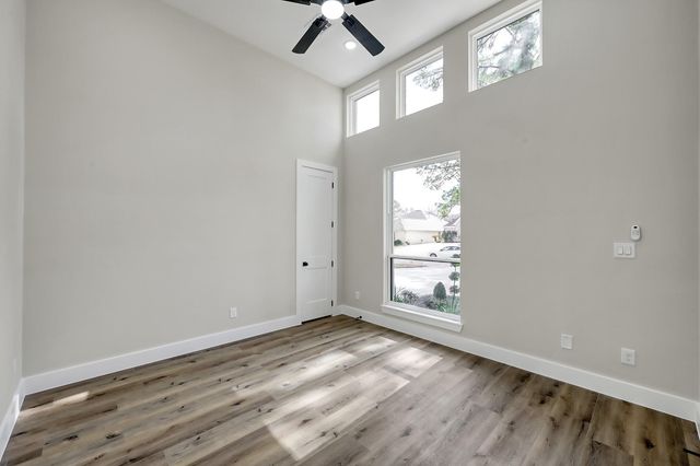 90 Wick Willow Road, Montgomery, TX 77356