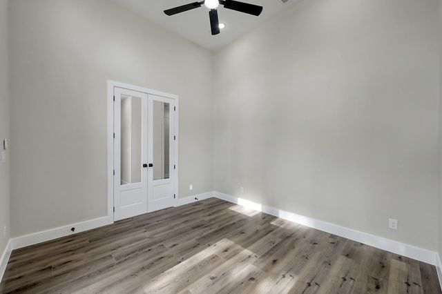 90 Wick Willow Road, Montgomery, TX 77356