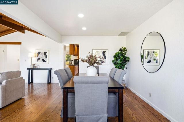 61 Sullivan Dr, Moraga, CA 94556