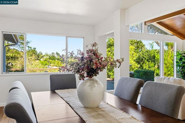 61 Sullivan Dr, Moraga, CA 94556