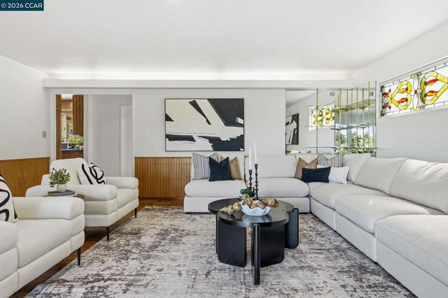 61 Sullivan Dr, Moraga, CA 94556