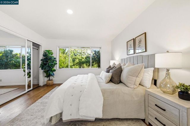 61 Sullivan Dr, Moraga, CA 94556