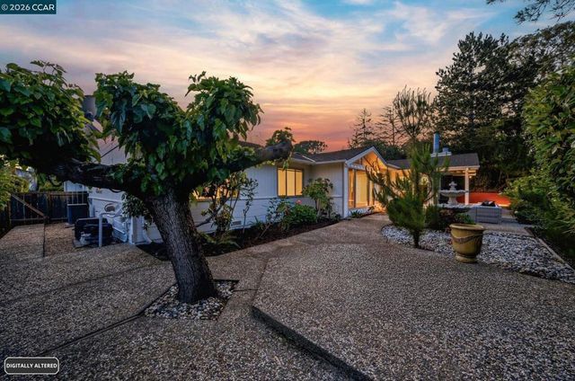 61 Sullivan Dr, Moraga, CA 94556