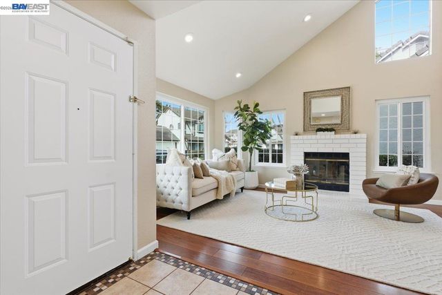 5410 Buckner Ter, Fremont, CA 94555