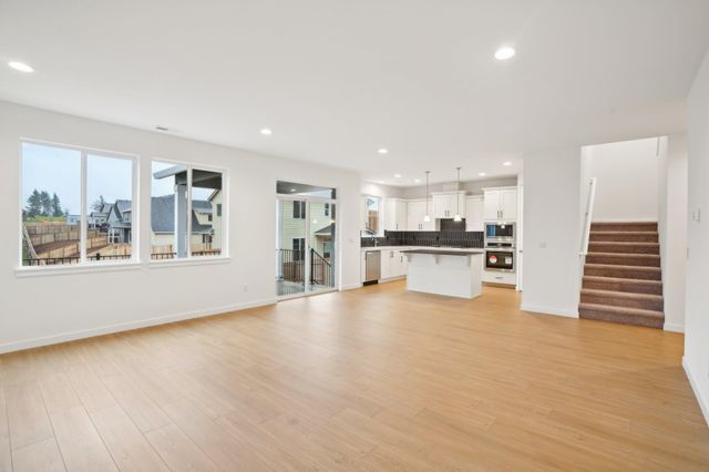 160 Valemont Drive 9, Eagle Point, OR 97524