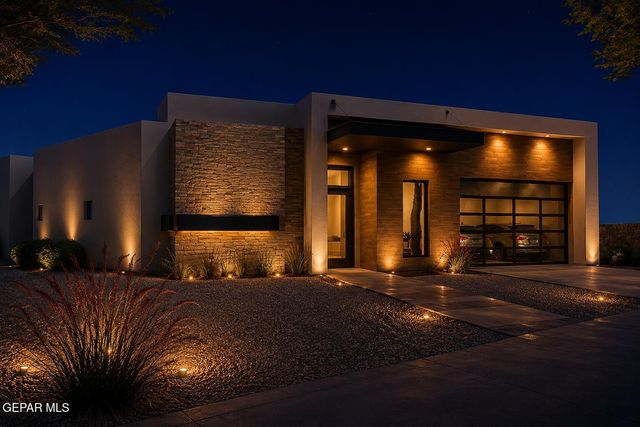 832 West Gate Drive, El Paso, TX 79932