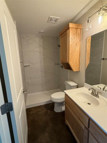 1712 E Avenue J, Lampasas, TX 76550