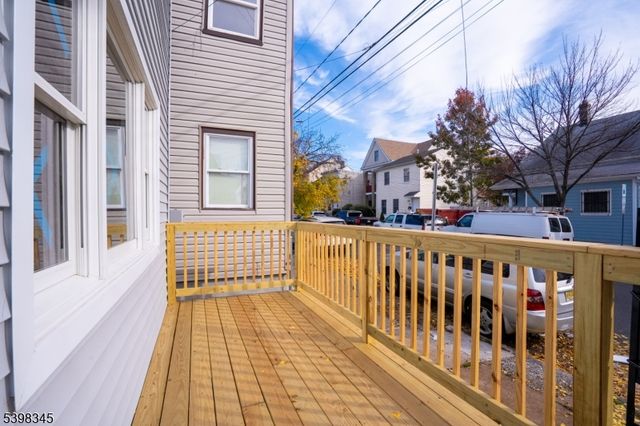 40 N York St, Paterson City, NJ 07524