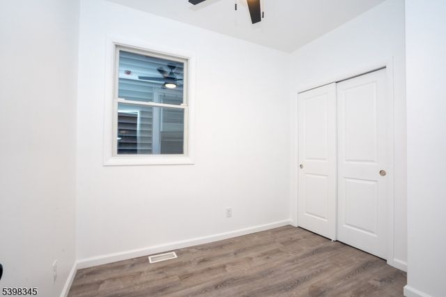 40 N York St, Paterson City, NJ 07524