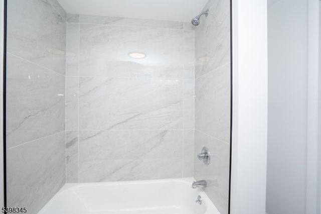 40 N York St, Paterson City, NJ 07524