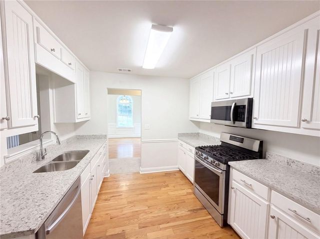 1412 White Oak Trace, Loganville, GA 30052