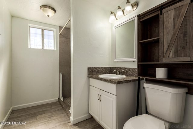 6426 E Calle Herculo, Tucson, AZ 85710