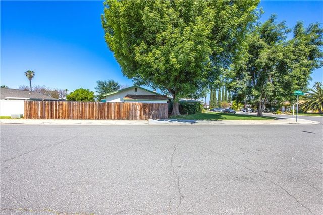 2828 Shalimar, Riverside, CA 92504