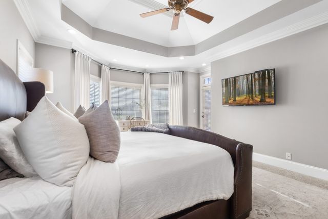 569 Pond Apple Rd, Clarksville, TN 37043