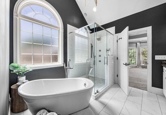 569 Pond Apple Rd, Clarksville, TN 37043