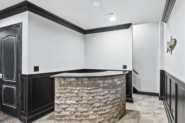 569 Pond Apple Rd, Clarksville, TN 37043