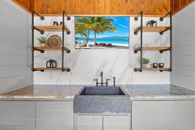 569 Pond Apple Rd, Clarksville, TN 37043