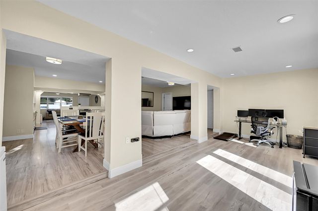 5940 NW 41st Terrace, North Lauderdale, FL 33319