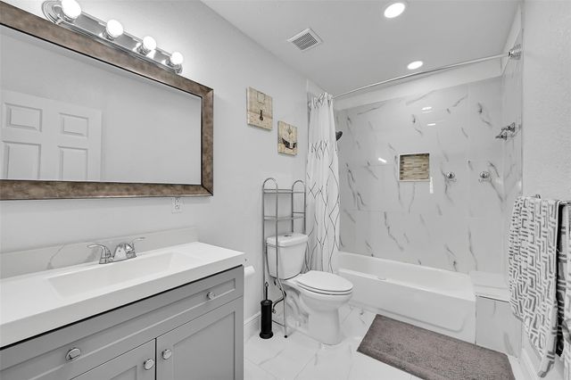 5940 NW 41st Terrace, North Lauderdale, FL 33319