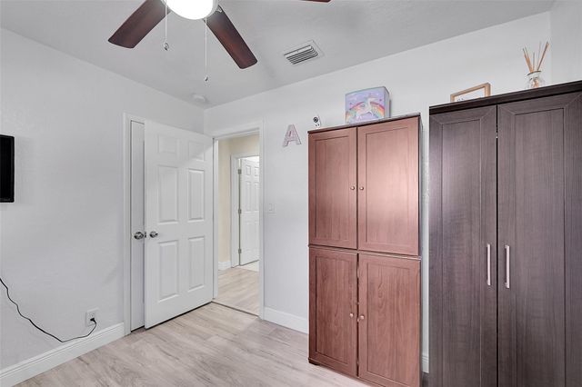 5940 NW 41st Terrace, North Lauderdale, FL 33319