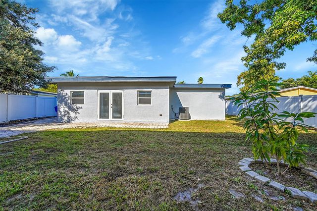 5940 NW 41st Terrace, North Lauderdale, FL 33319
