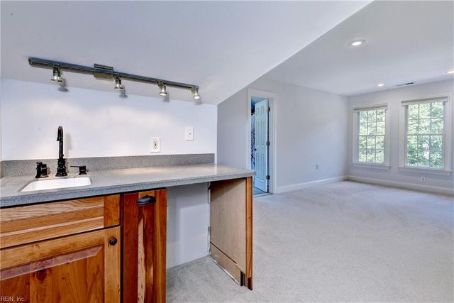102 Ascot, Williamsburg, VA 23188