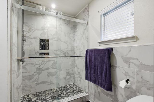 504 Rickey Canyon Avenue, Desoto, TX 75115