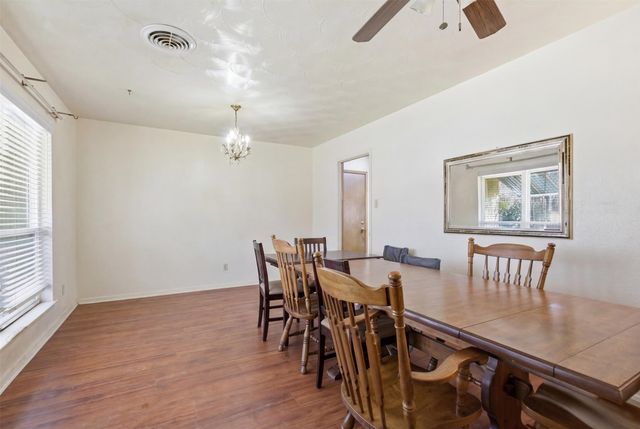 504 Rickey Canyon Avenue, Desoto, TX 75115