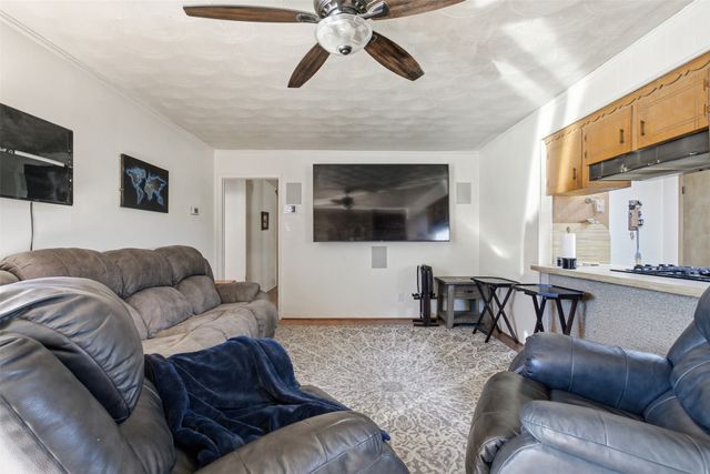 504 Rickey Canyon Avenue, Desoto, TX 75115