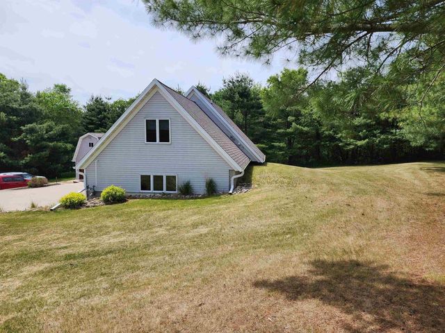 N1465 W SPENCER LAKE ROAD, Waupaca, WI 54981